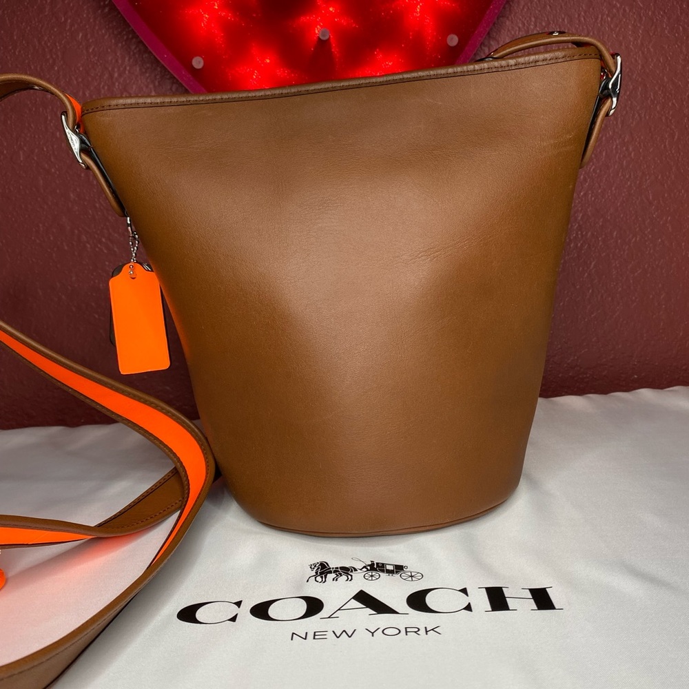 Coach Calf Leather Duffle & Matching Neon Wallet - Picture 6 of 14
